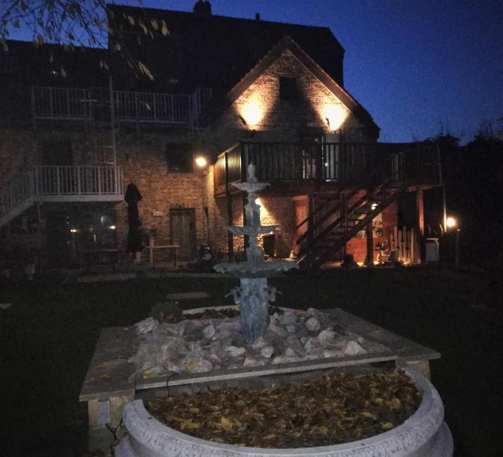 B&B De Dubbelmolen Tongeren Kültér fotó