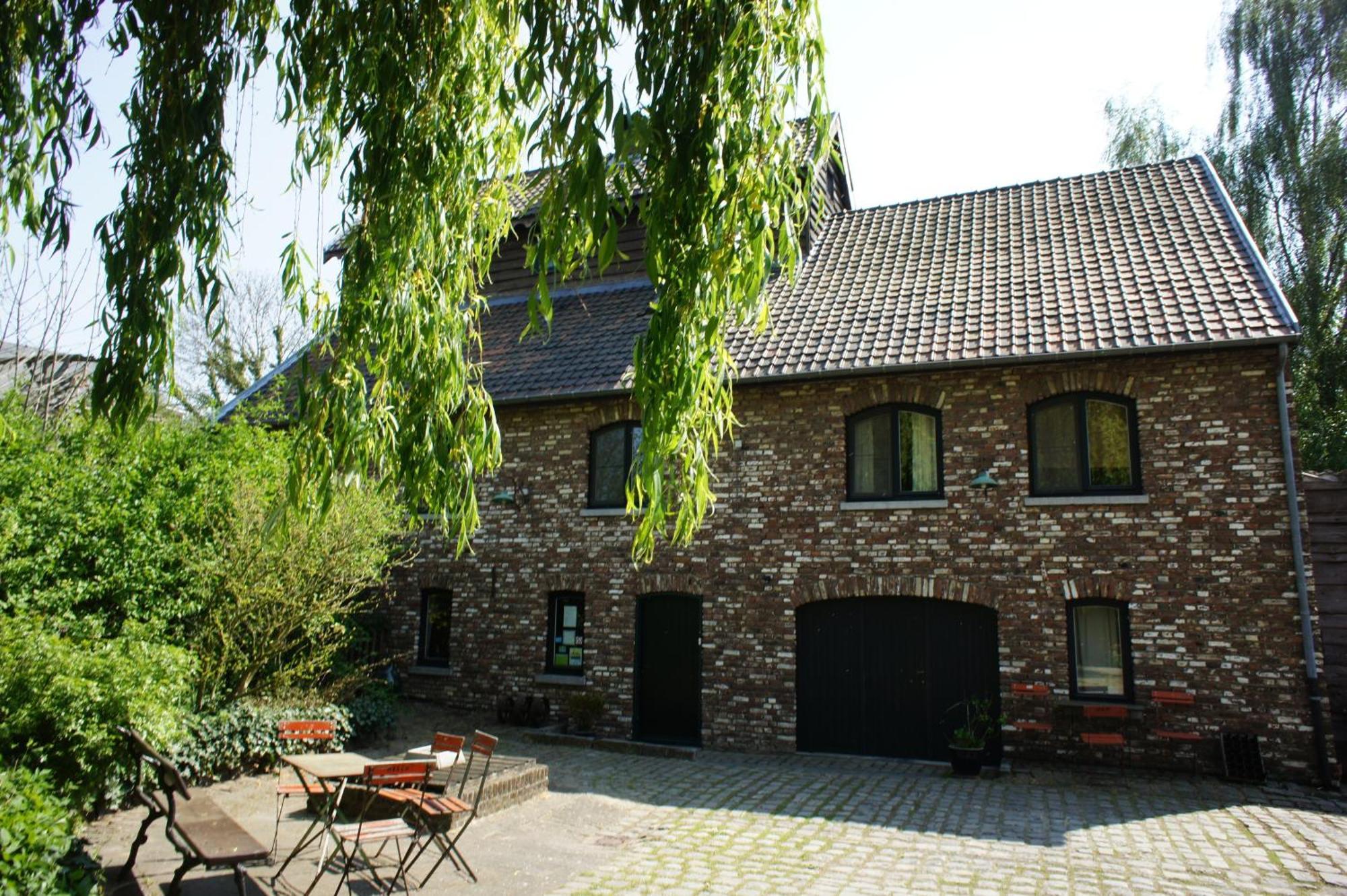 B&B De Dubbelmolen Tongeren Kültér fotó