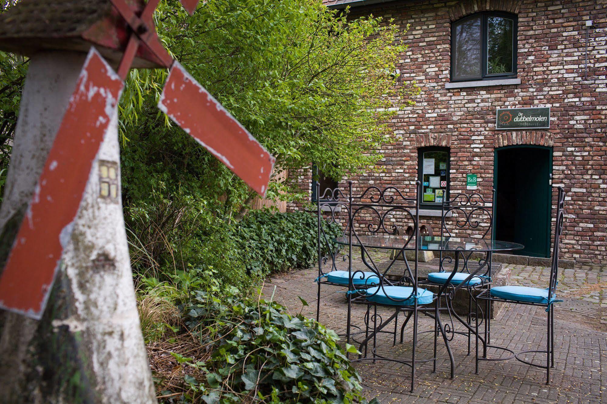 B&B De Dubbelmolen Tongeren Kültér fotó